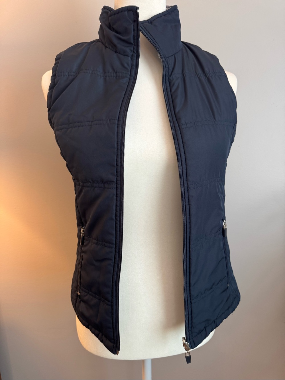Reversible Sleeveless Quilted Puffer Vest - Navy - Size XXS
